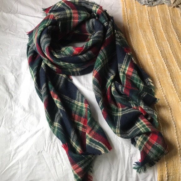 Accessories - Plaid Chunky Blanket Scarf